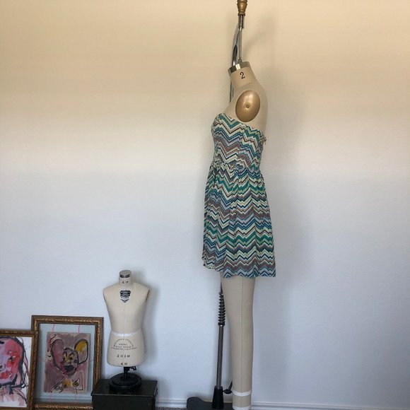 Parker Lily Quilted Strapless Sweetheart Smocked Dress - Picture 3 of 6